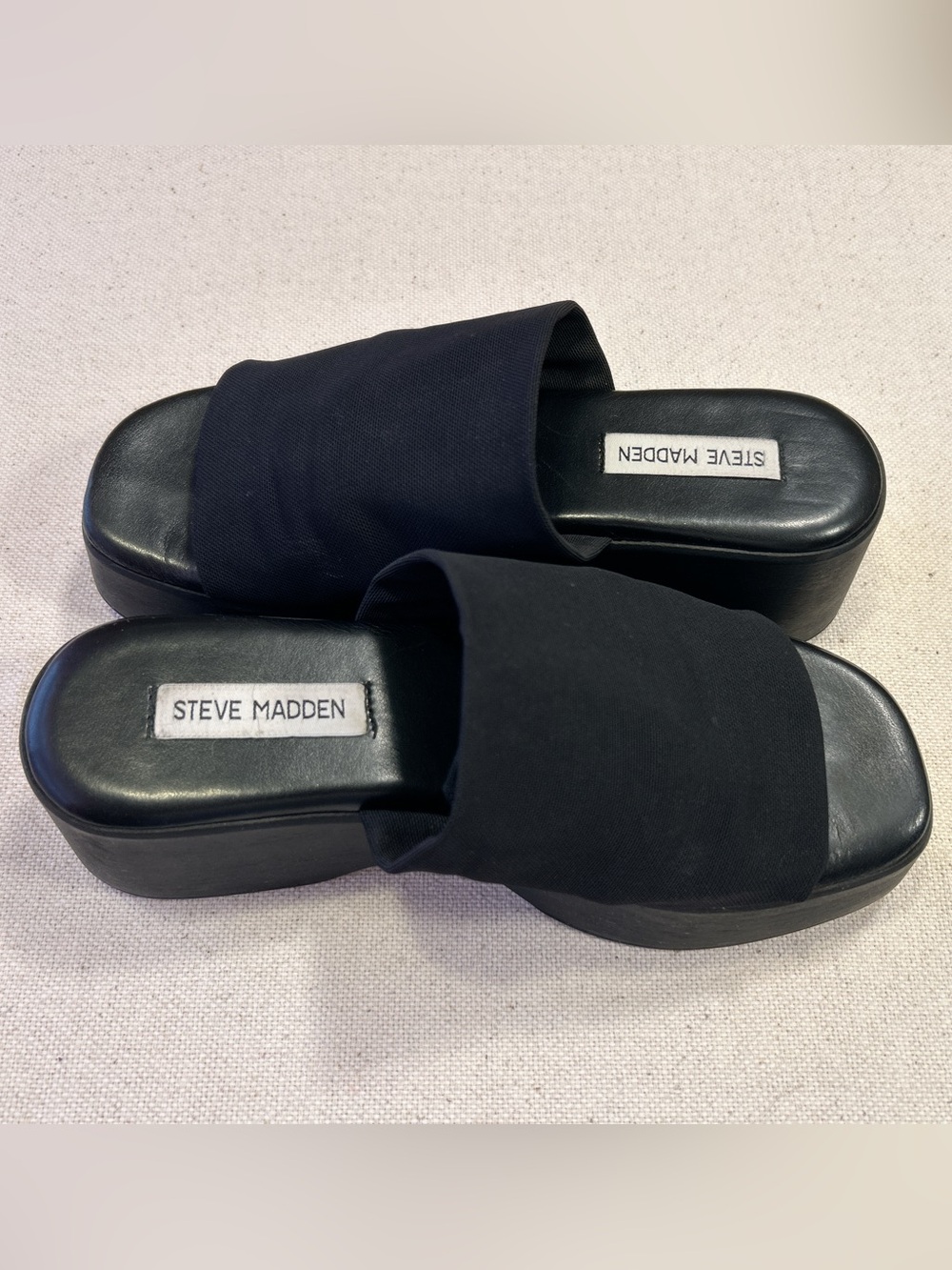 THE Steve Madden Black Platform Slide Sandals